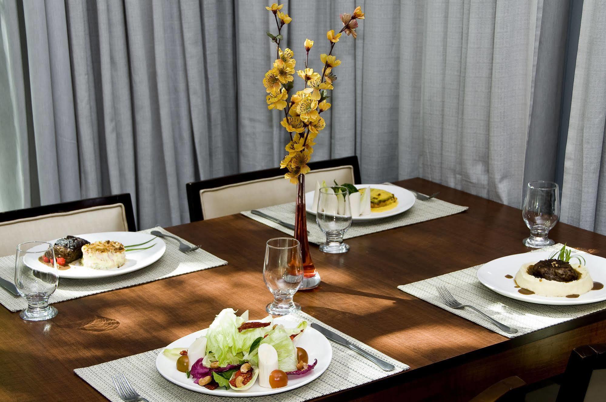 Bristol Merit Hotel Belo Horizonte Luaran gambar